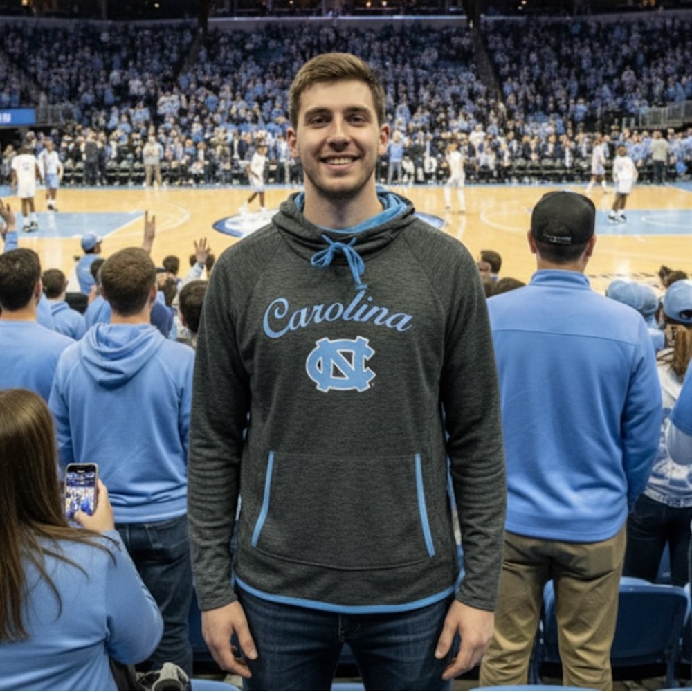 UNC Tar Heels Hoodie Colosseum Men’s L Gray Blue‎ NCAA Thumbhole Sweatshirt